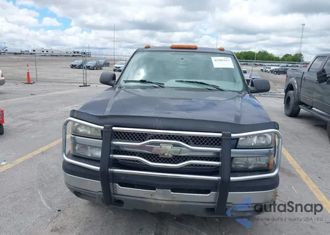 2005 Chevrolet Silverado 1500 Z71 from USA, damaged, VIN 2GCEK13T551116981